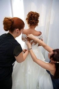 habillage de la mariée